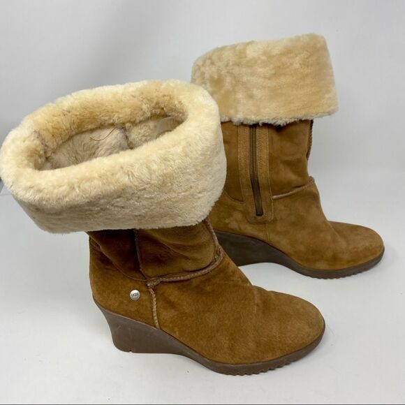 Ugg Joslyn Wedge Boot- Size 8 - Picture 1 of 14